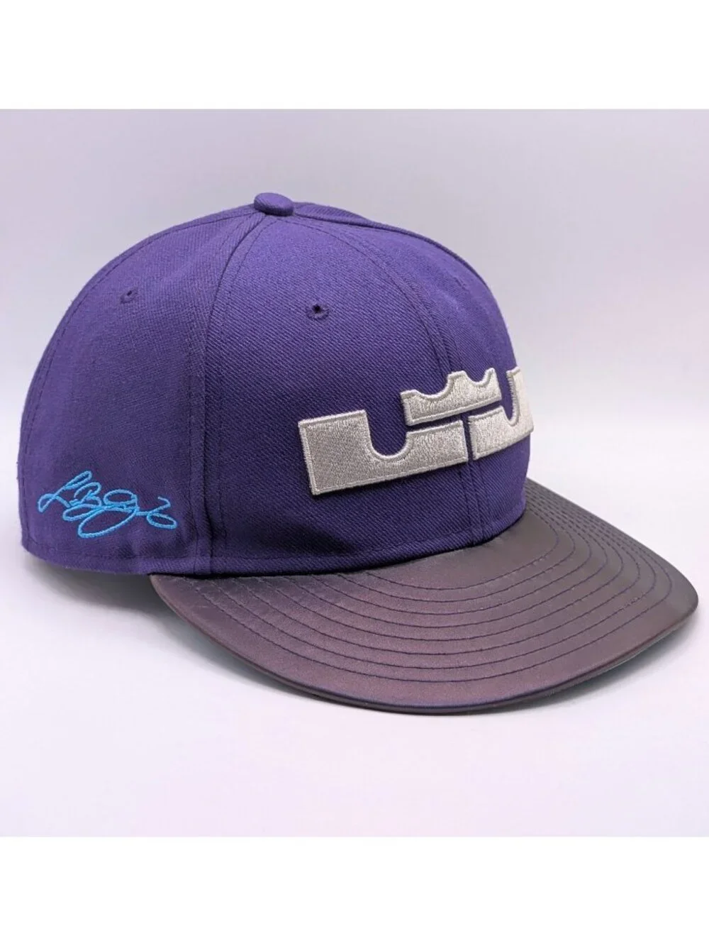 Nike True Lebron James King Crown Logo Hat Snapback Purple Blue Flat Bill Unisex